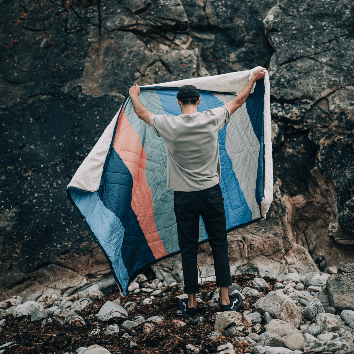 VOITED CloudTouch® Indoor/Outdoor Camping Blanket - Elemental Blankets VOITED 