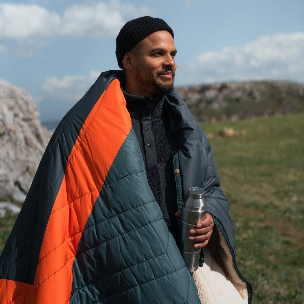 VOITED CloudTouch® Indoor/Outdoor Camping Blanket - Cabin Blankets VOITED 