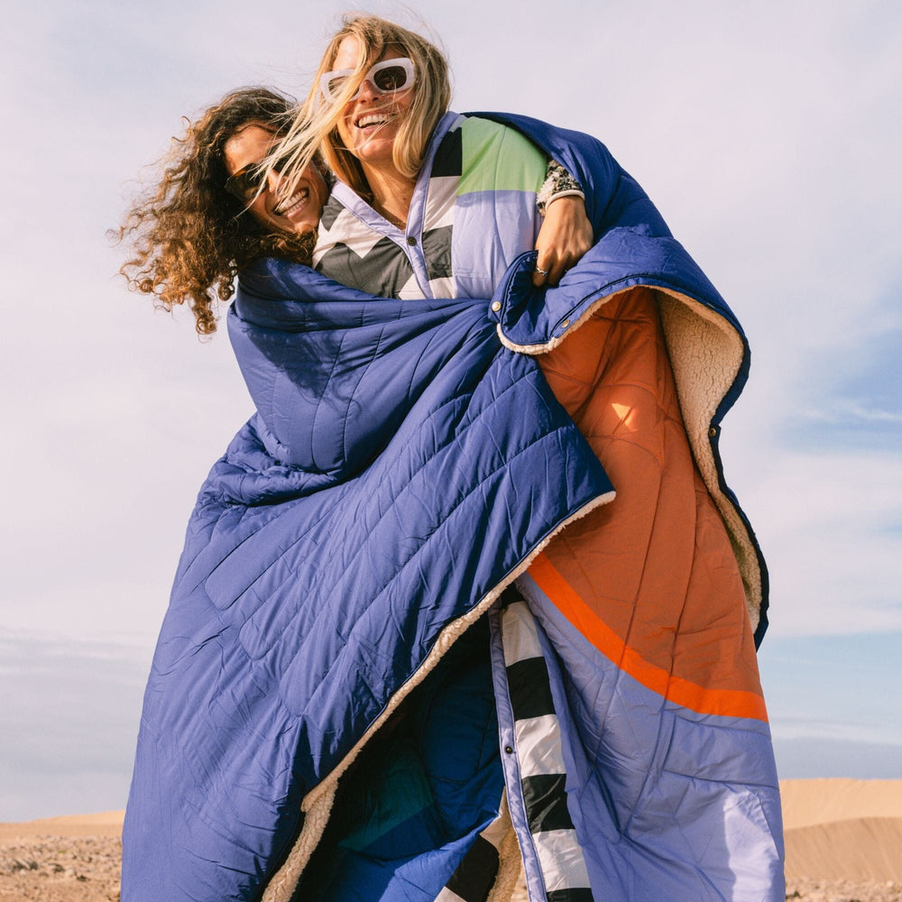 VOITED CloudTouch® Indoor/Outdoor Camping Blanket - Future Dusk