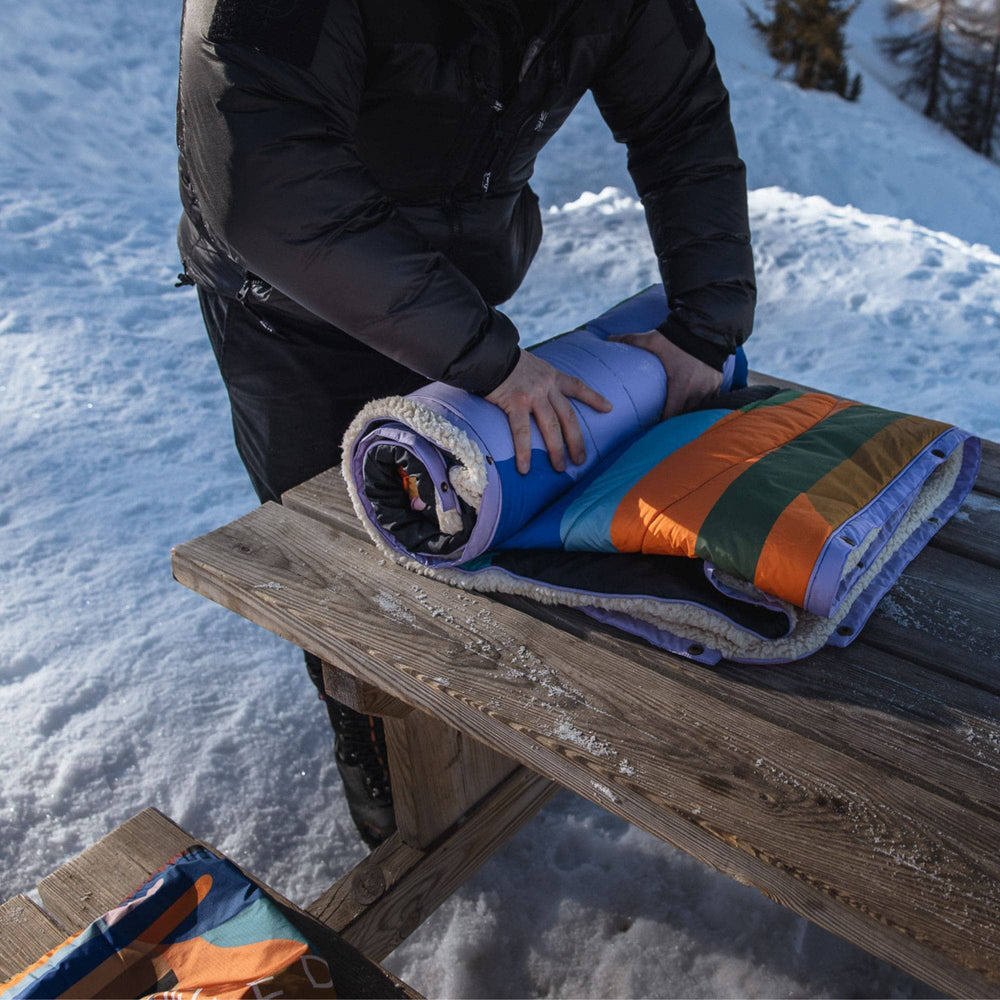 VOITED CloudTouch® Indoor/Outdoor Camping Blanket - Bubbly Forest