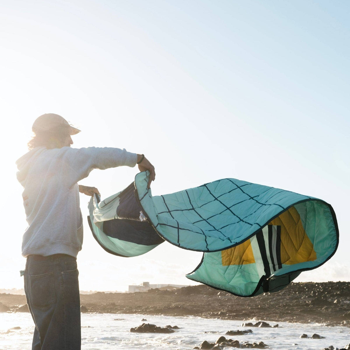 VOITED Recycled Ripstop Outdoor Camping Blanket - Pool/Eden Blankets VOITED 