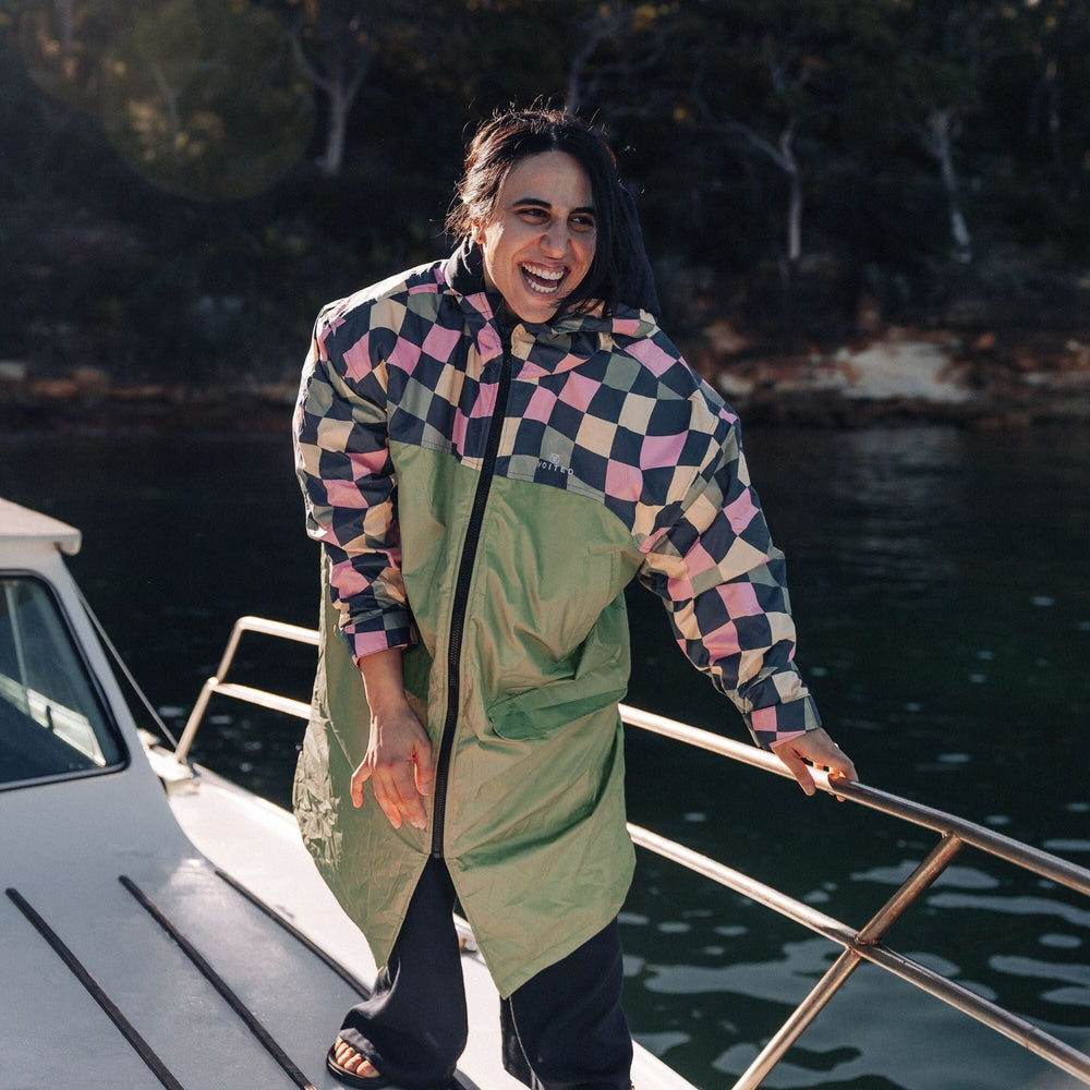 VOITED 3rd Edition Outdoor Changing Robe & Drycoat for Surfing, Camping, Vanlife & Wild Swimming - Wavecheck
