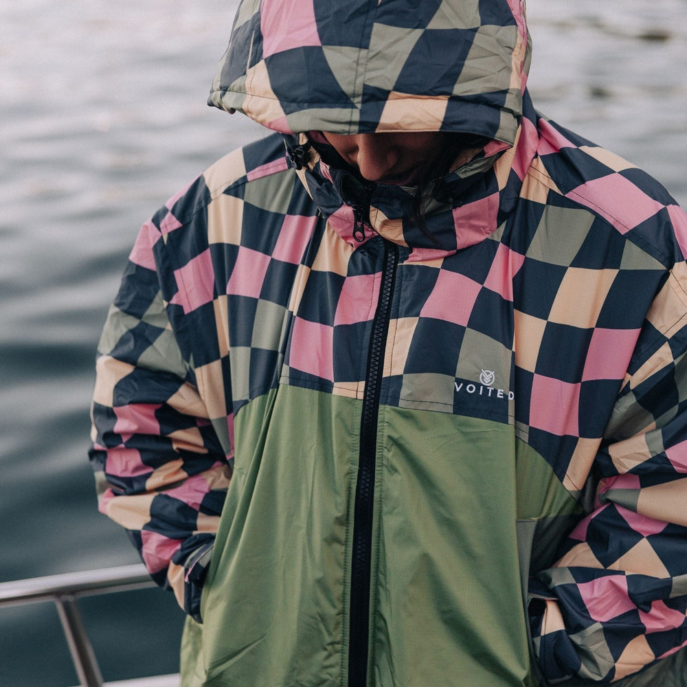 VOITED 3rd Edition Outdoor Changing Robe & Drycoat for Surfing, Camping, Vanlife & Wild Swimming - Wavecheck