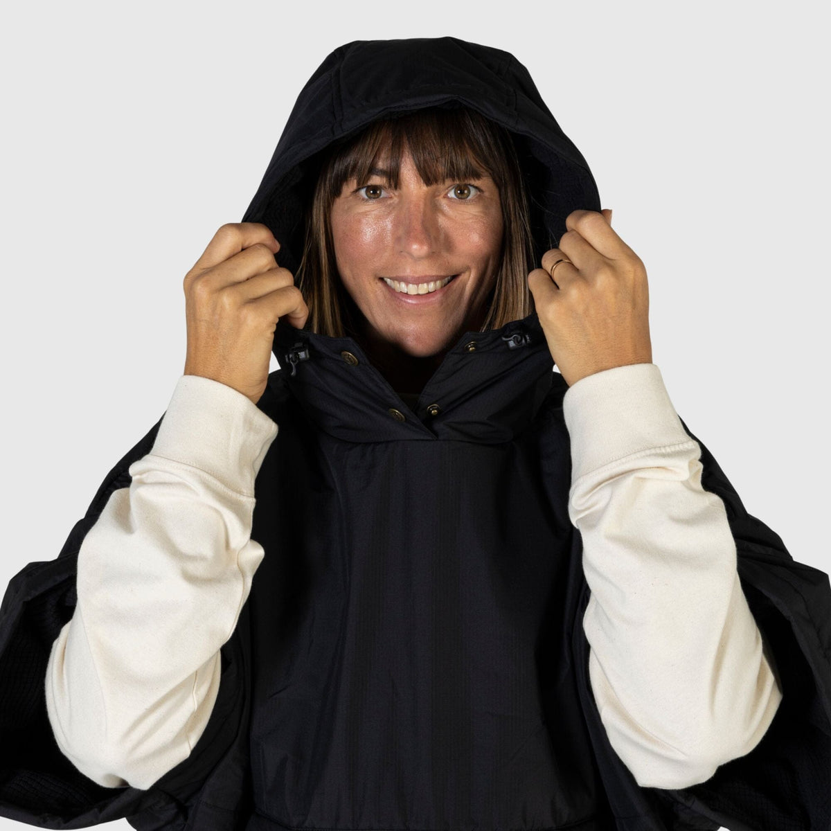 VOITED 3rd Edition Outdoor Poncho for Surfing, Camping, Vanlife & Wild Swimming - Black Changewear VOITED 