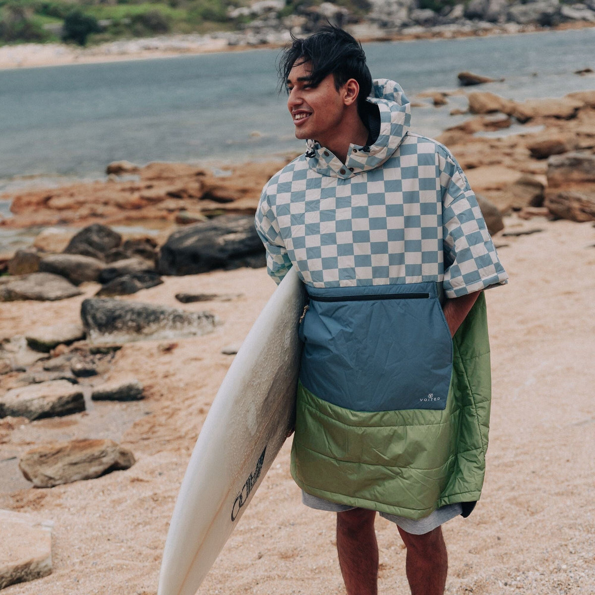 VOITED 3rd Edition Outdoor Poncho for Surfing, Camping, Vanlife & Wild Swimming - Blue Dancer Changewear VOITED 