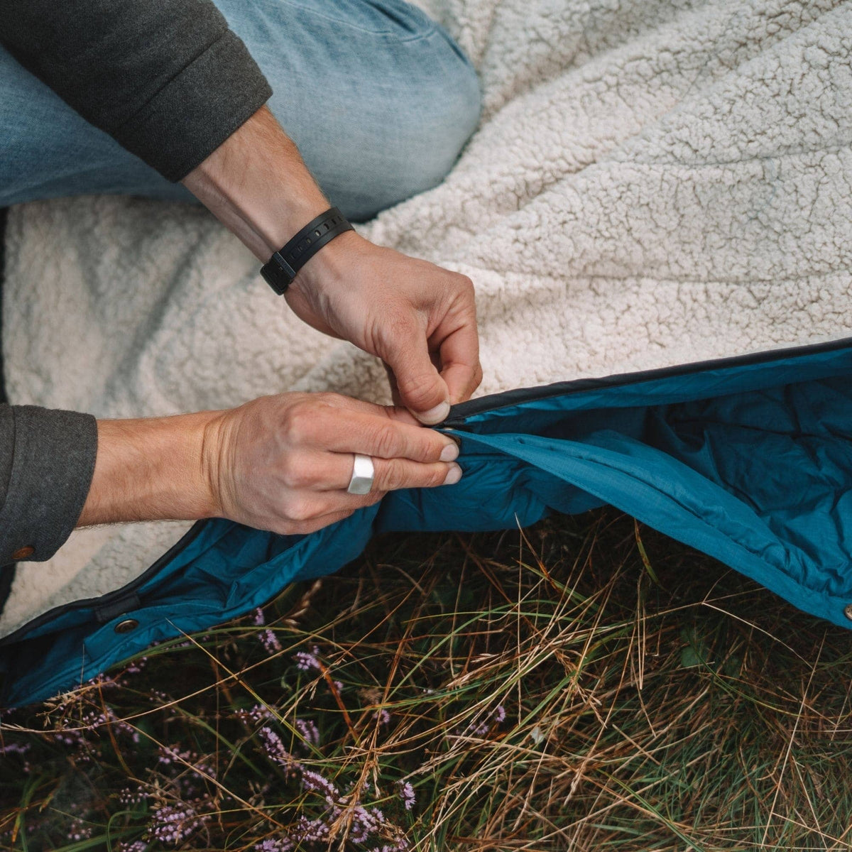 CloudTouch™ Attachable Blanket Liner Accessories VOITED 