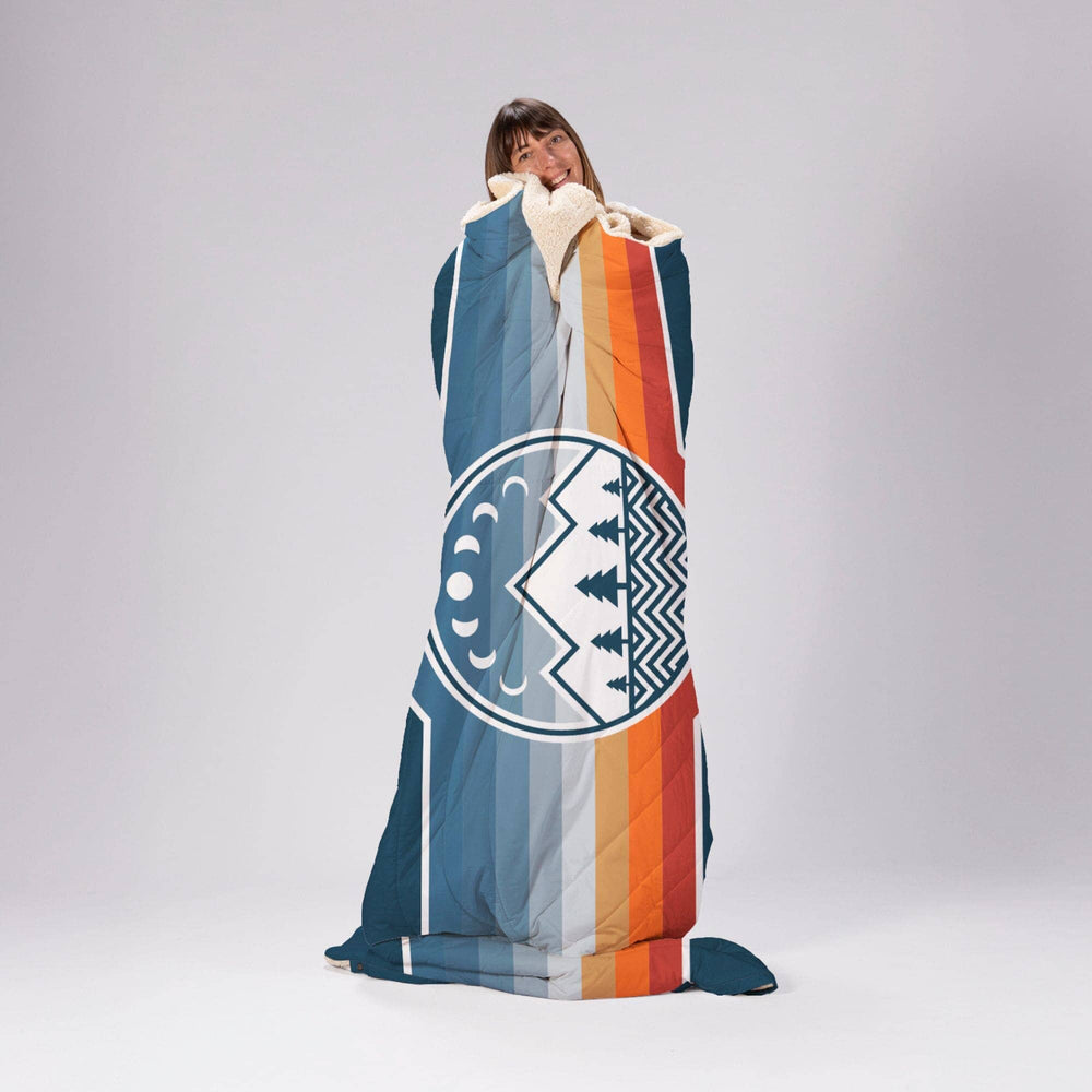 VOITED Queen CloudTouch® Indoor/Outdoor Camping Blanket - Camp Vibes Two