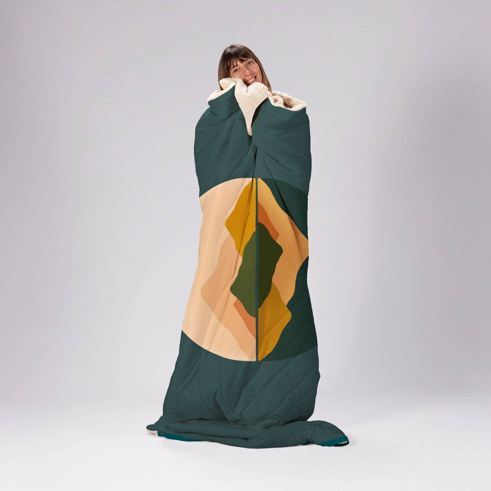 VOITED Queen CloudTouch® Indoor/Outdoor Camping Blanket - Day & Night