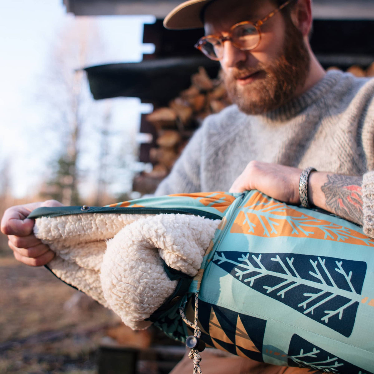 VOITED CloudTouch® Indoor/Outdoor Camping Blanket - Nordic Forest Blankets VOITED 