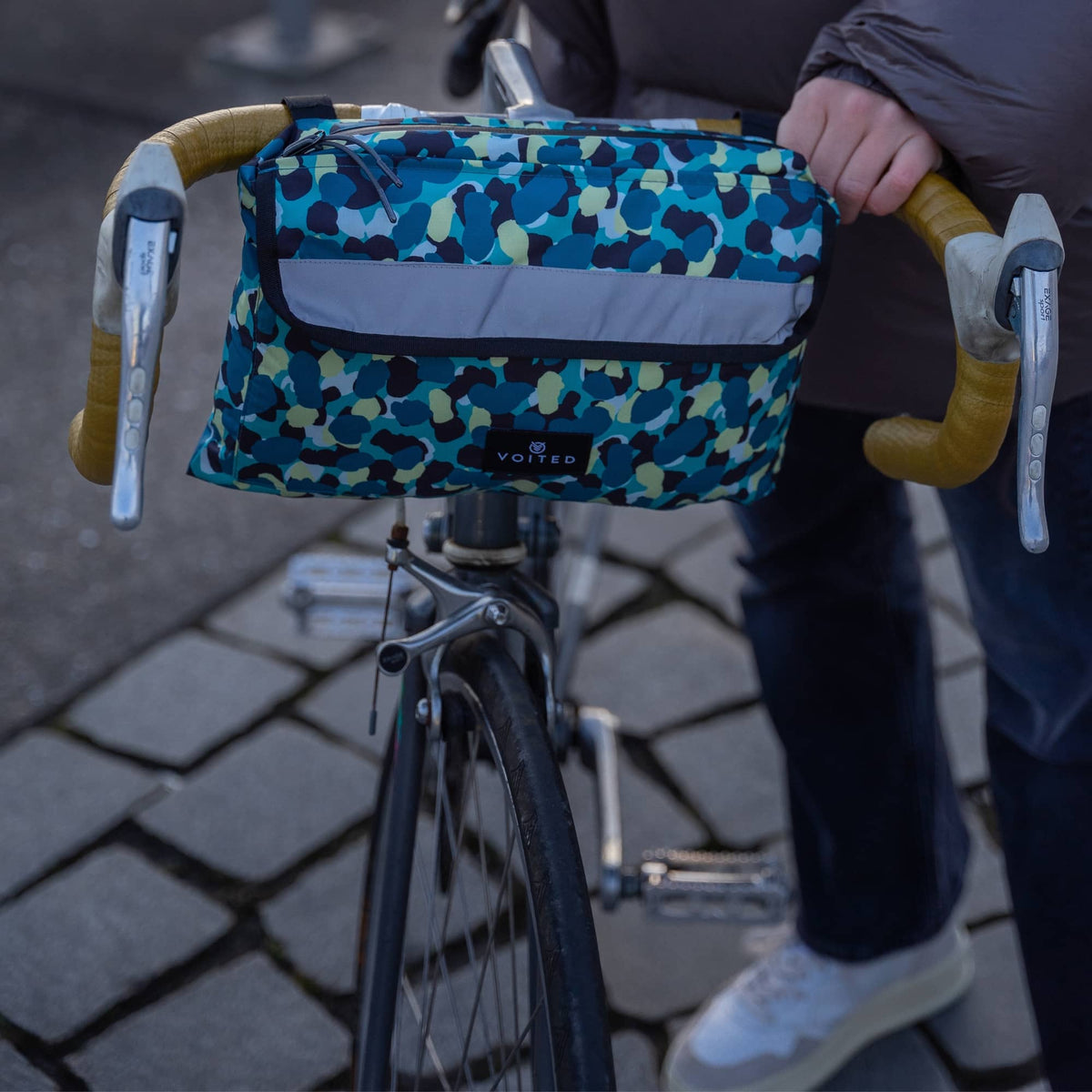 VOITED Rain Poncho - Water-Resistant & Packable - An Tracks Rainwear VOITED 