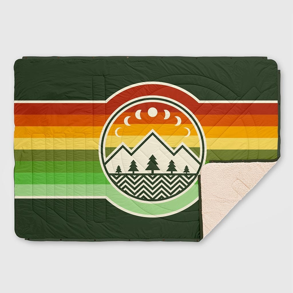 VOITED CloudTouch® Indoor/Outdoor Camping Blanket - Camp Vibes / Treegreen Blankets VOITED 